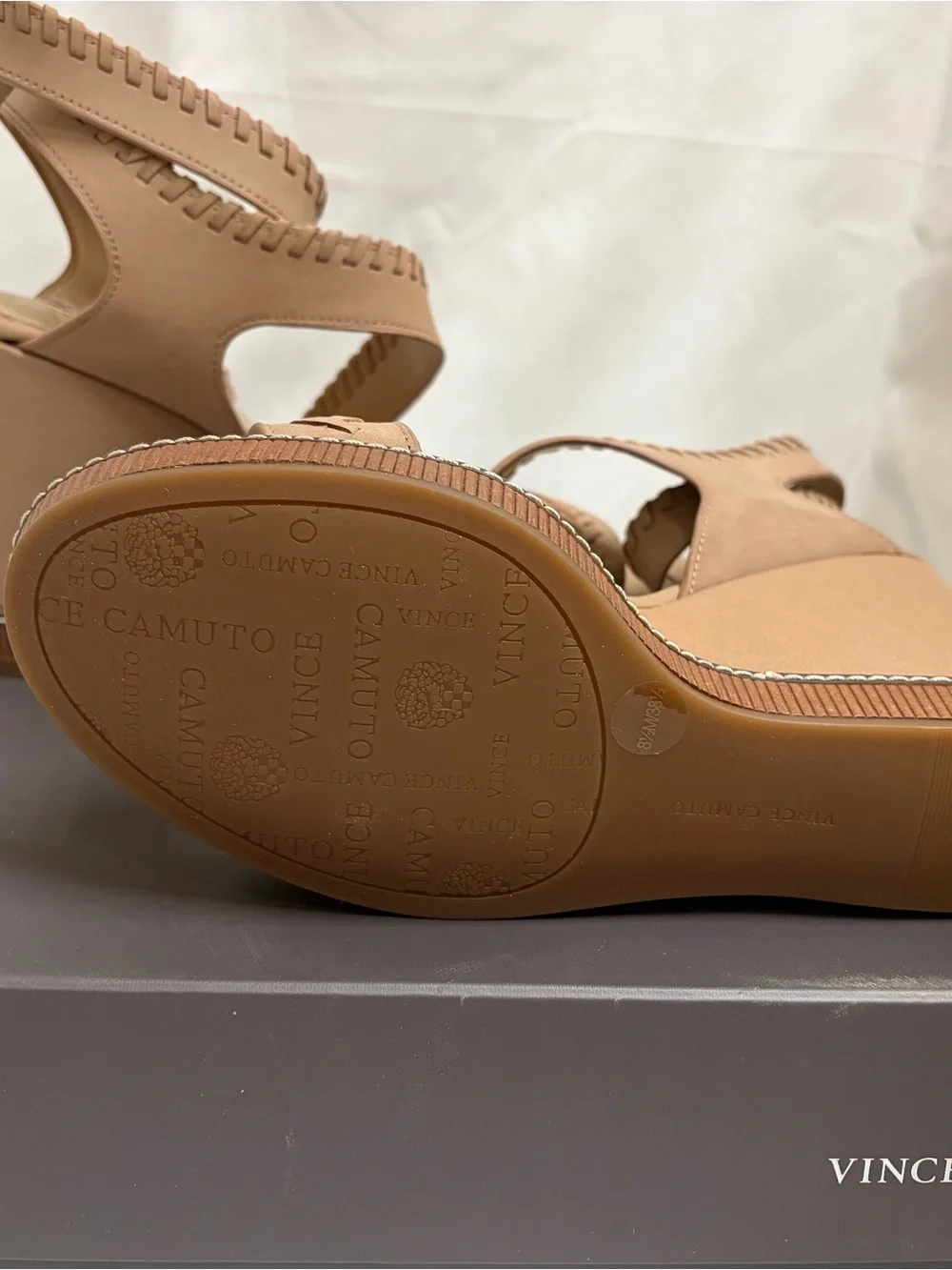 Vince Camuto VC-Ivanta Almond Beige Leather Wedge Sandals  8.5 NWT